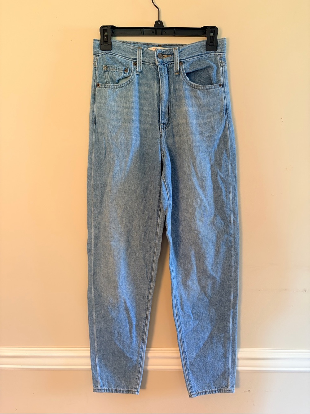 Levi’s High Loose Taper Jeans
